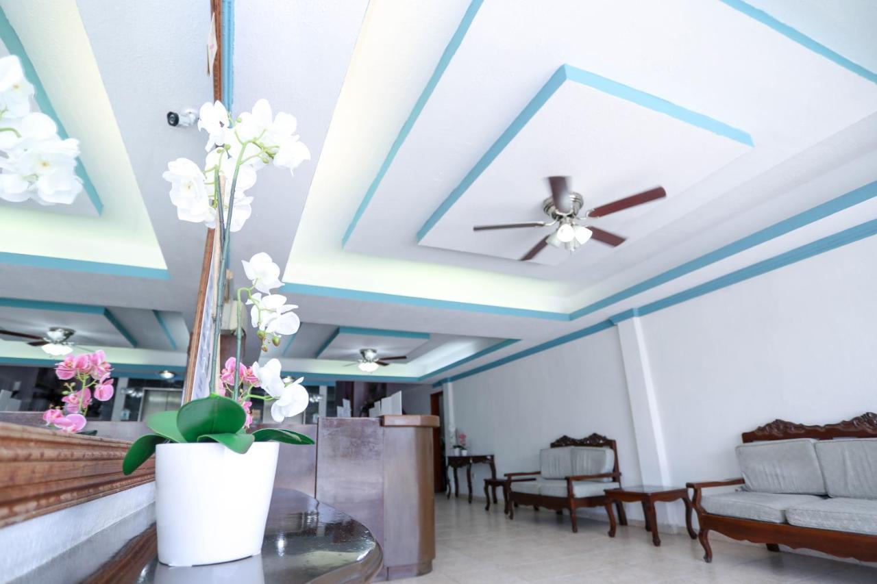 Hotel Avenida Κανκούν Εξωτερικό φωτογραφία