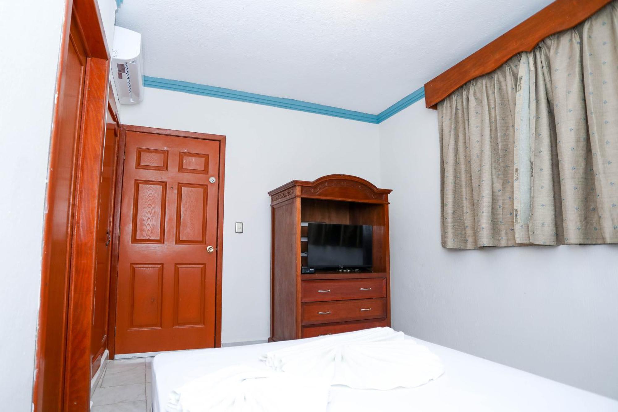 Hotel Avenida Κανκούν Εξωτερικό φωτογραφία
