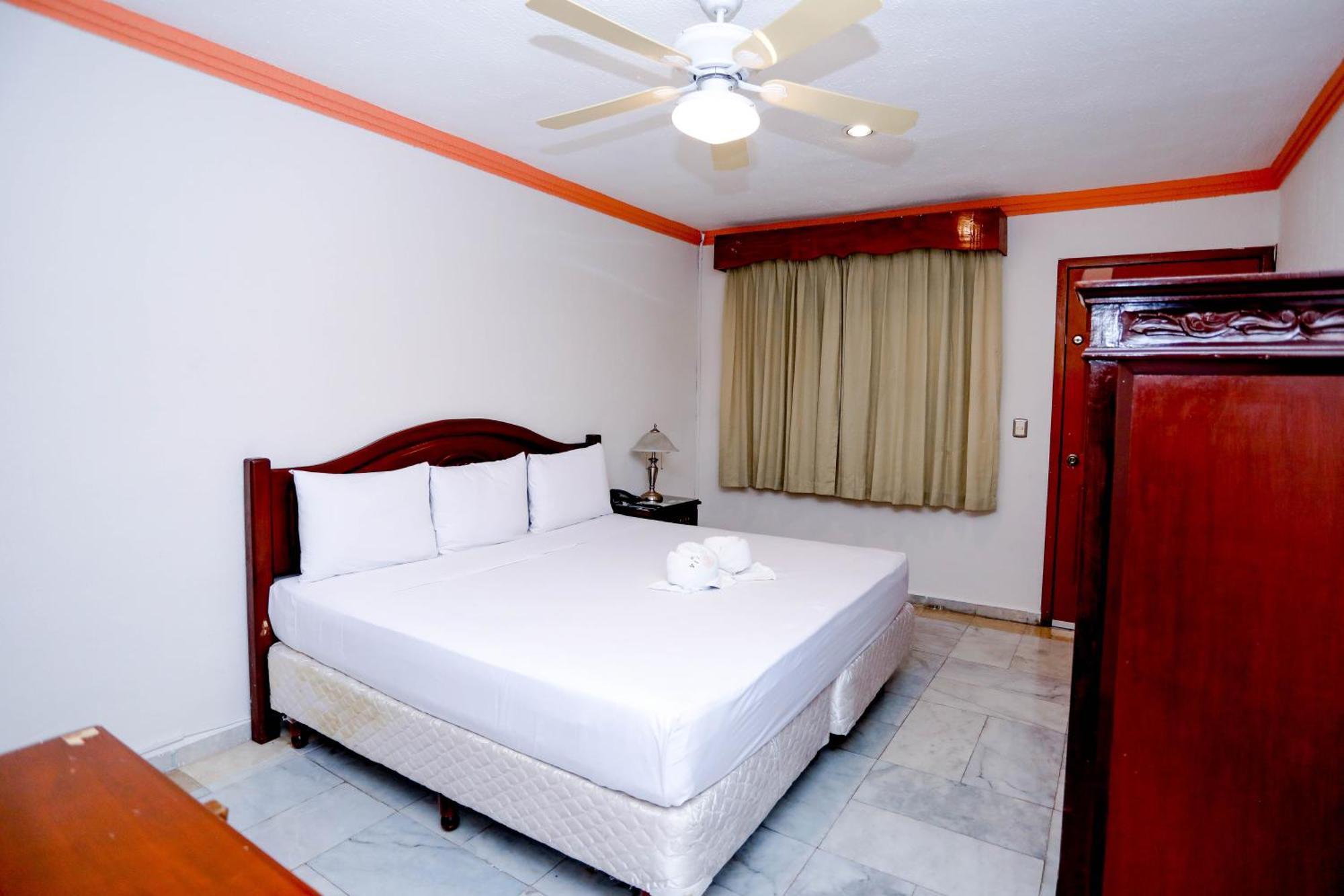 Hotel Avenida Κανκούν Εξωτερικό φωτογραφία
