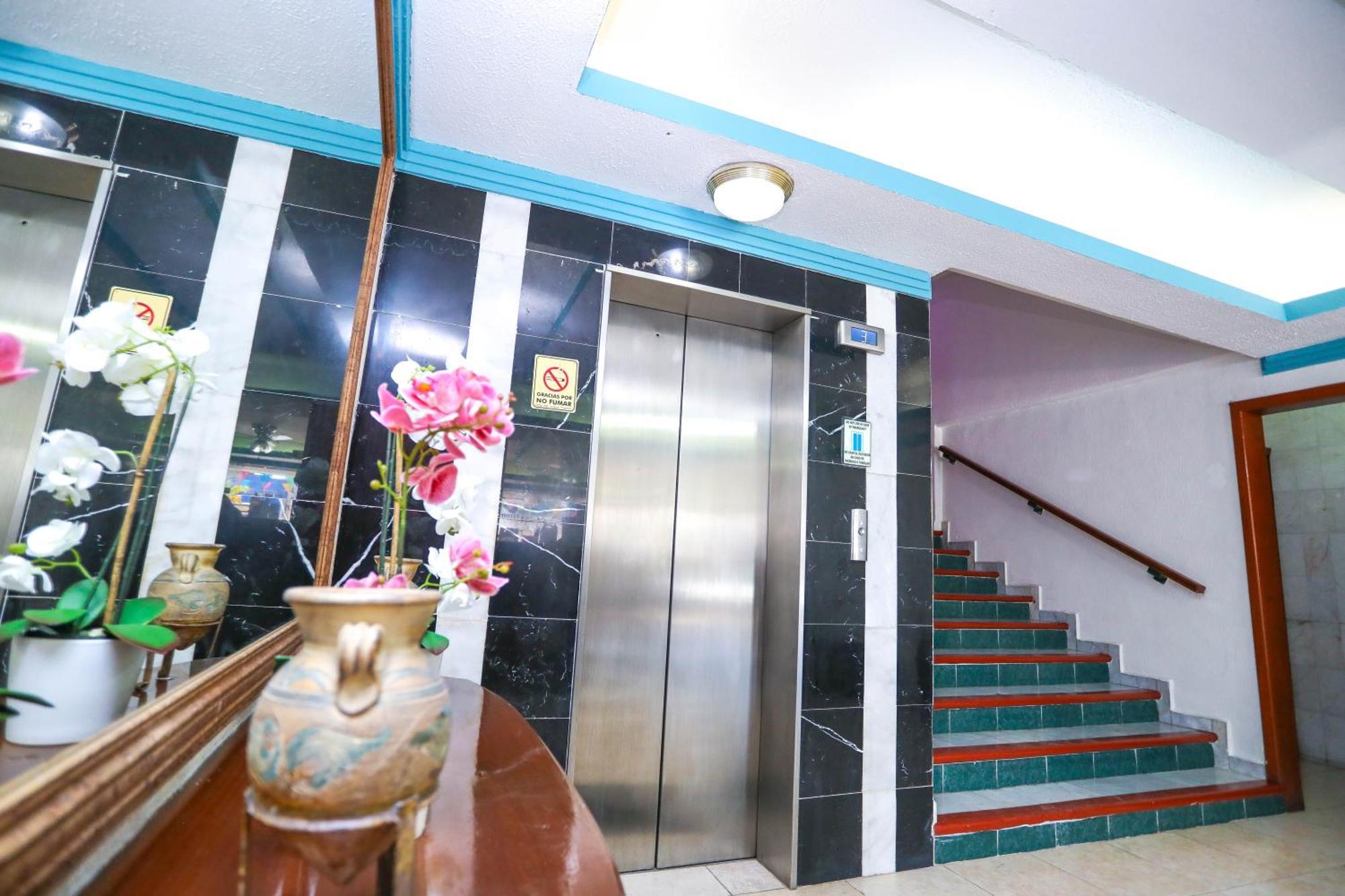 Hotel Avenida Κανκούν Εξωτερικό φωτογραφία